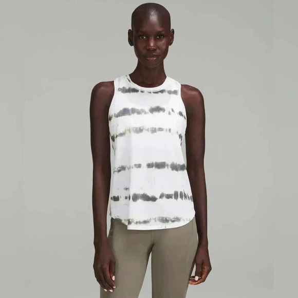 Lululemon High-Neck Running and Training Tank Top
Transverse Yellow Multi - Picture 2 of 8